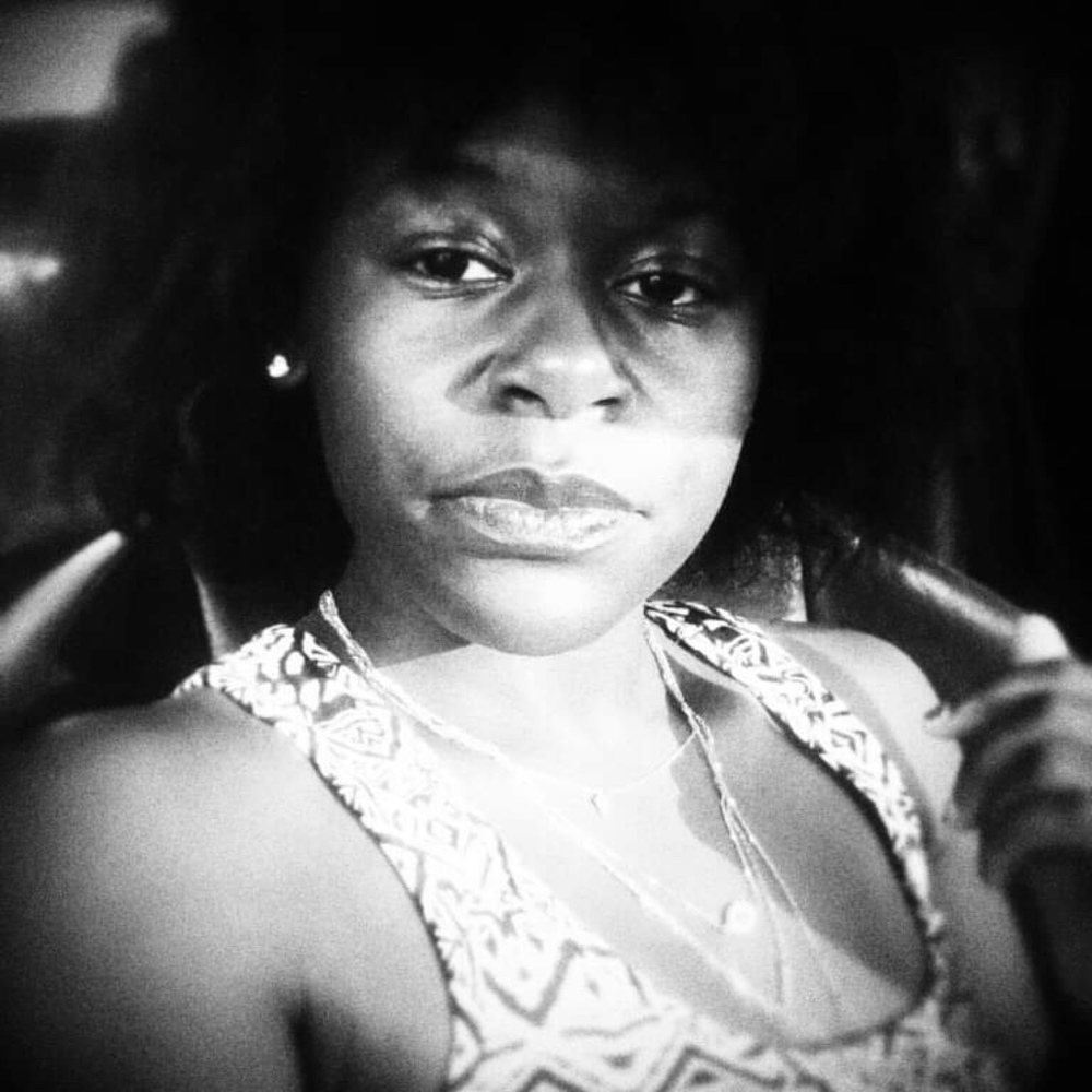 Meet your Posher, Andrea